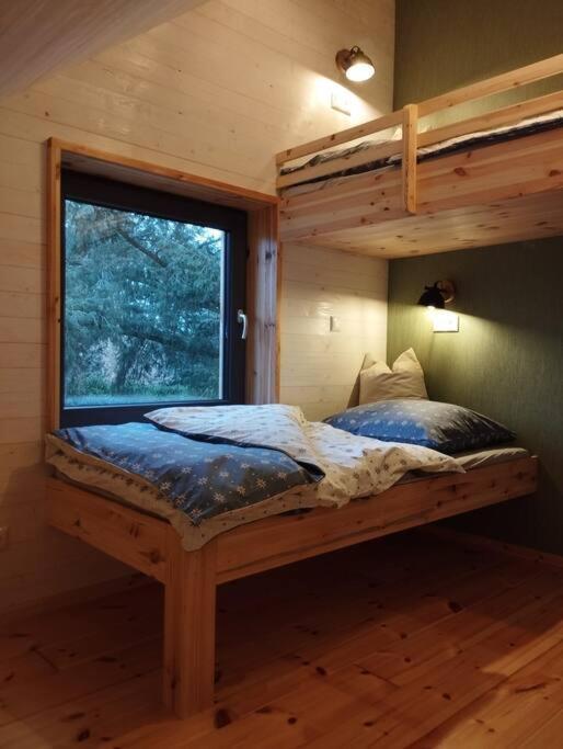 Gemuetliches Holzhaus Am See Warin エクステリア 写真