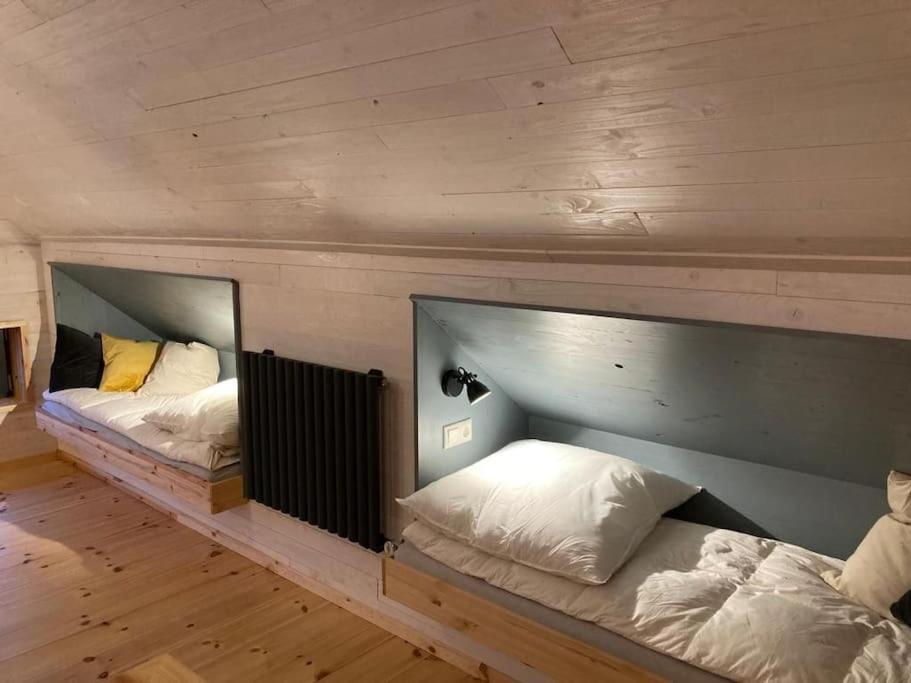 Gemuetliches Holzhaus Am See Warin エクステリア 写真